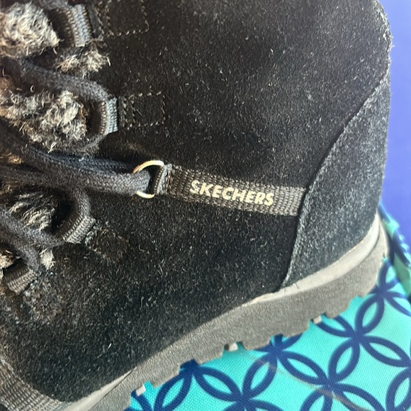 SKECHERS suede boots size 8 - Picture 3 of 6